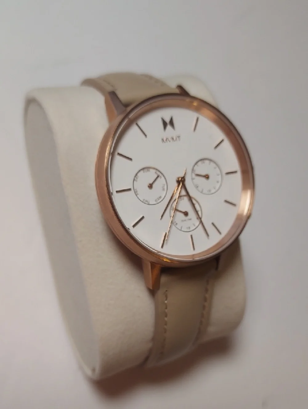 MVMT Rose gold Watch With Beige Leather Strap Chronograph Watch